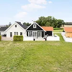 Cozy House Near The Sea Villa Brenderup