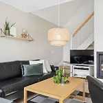 Villa Cozy House Near The Sea *