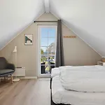 Cozy House Near The Sea