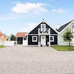 Villa Cozy House Near The Sea *